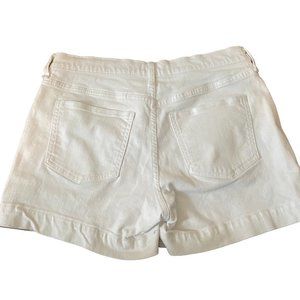 GAP Jean Shorts *White*  Size 6/28